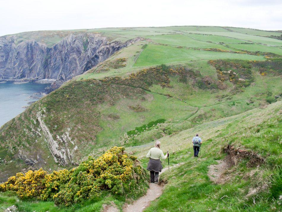 P.Cemaes.Head.coast.path_export_w950