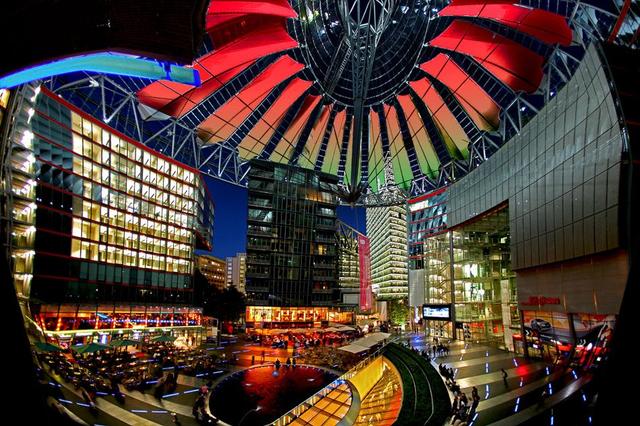 BerlinSony_Center_export_w950