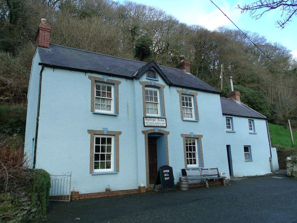 P.Cwm.Gwaun.country.pub_export_w950