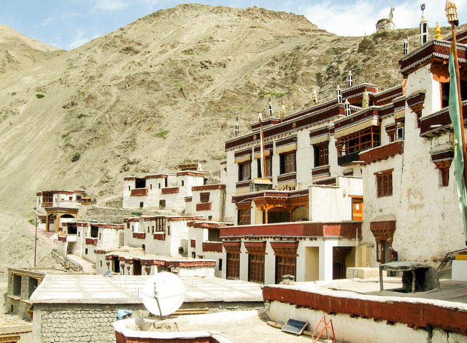 GR14-137 Ladakh KM 12 Lut De Smet Ladakh 2011 550_export_w950